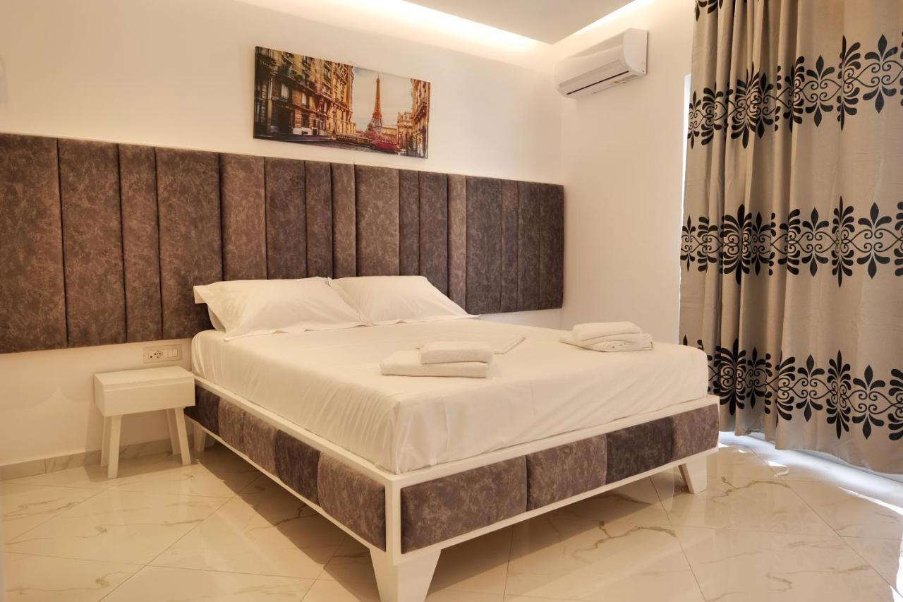 Lumi Hotel Sarande Luaran gambar