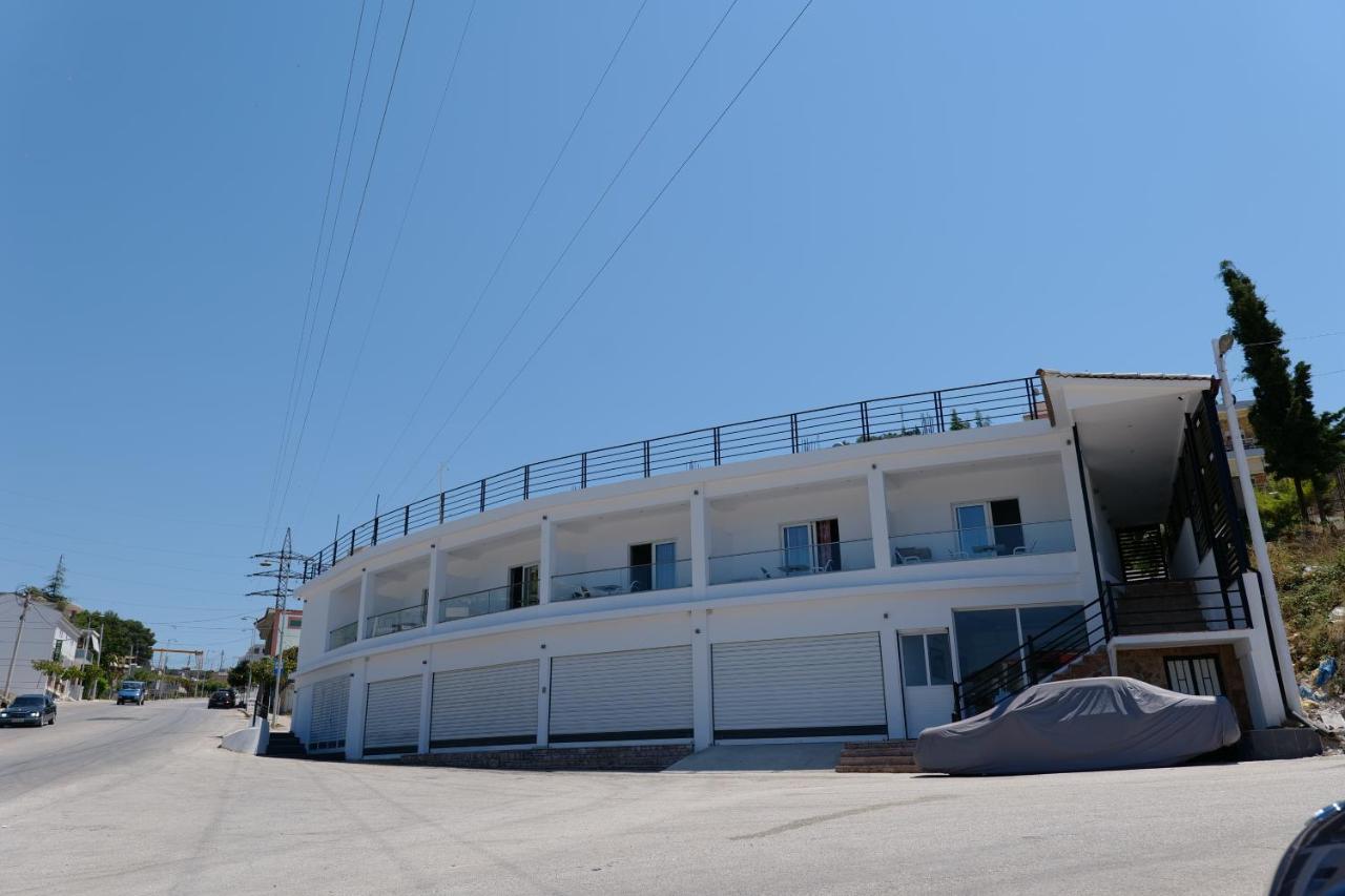 Lumi Hotel Sarande Luaran gambar