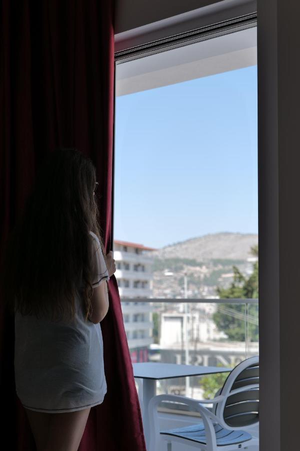Lumi Hotel Sarande Luaran gambar