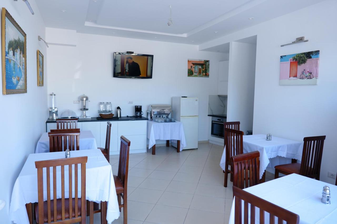 Lumi Hotel Sarande Luaran gambar