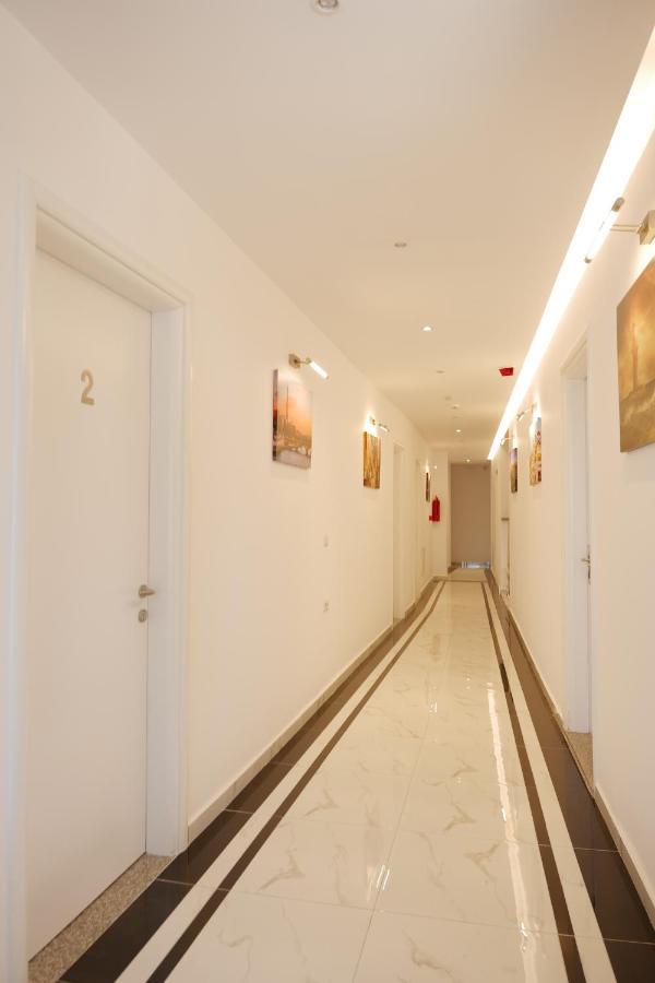 Lumi Hotel Sarande Luaran gambar