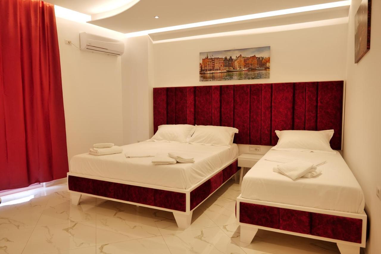 Lumi Hotel Sarande Luaran gambar
