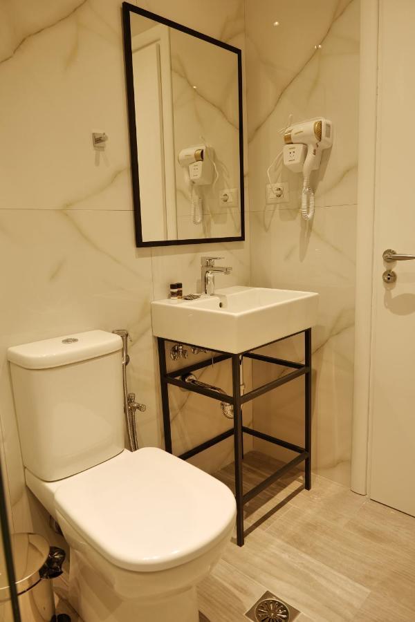 Lumi Hotel Sarande Luaran gambar