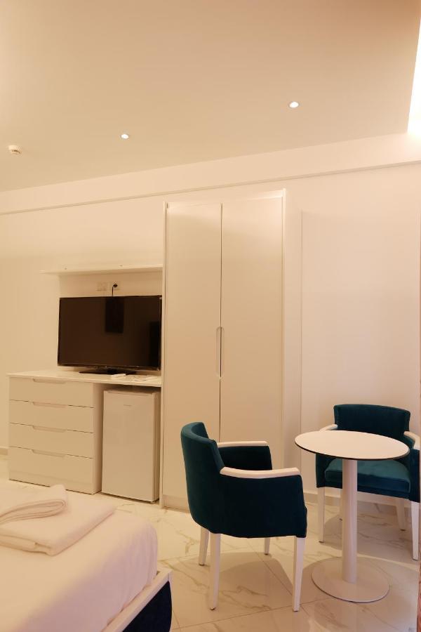 Lumi Hotel Sarande Luaran gambar